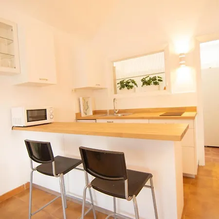 Casa de Férias Tunos 83 *