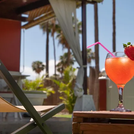 Tunos 83 度假居 *