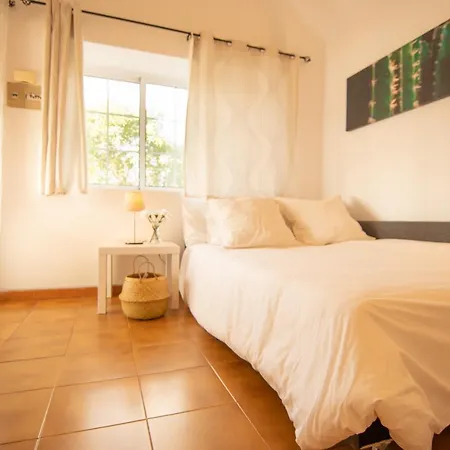 Tunos 83 Holiday home